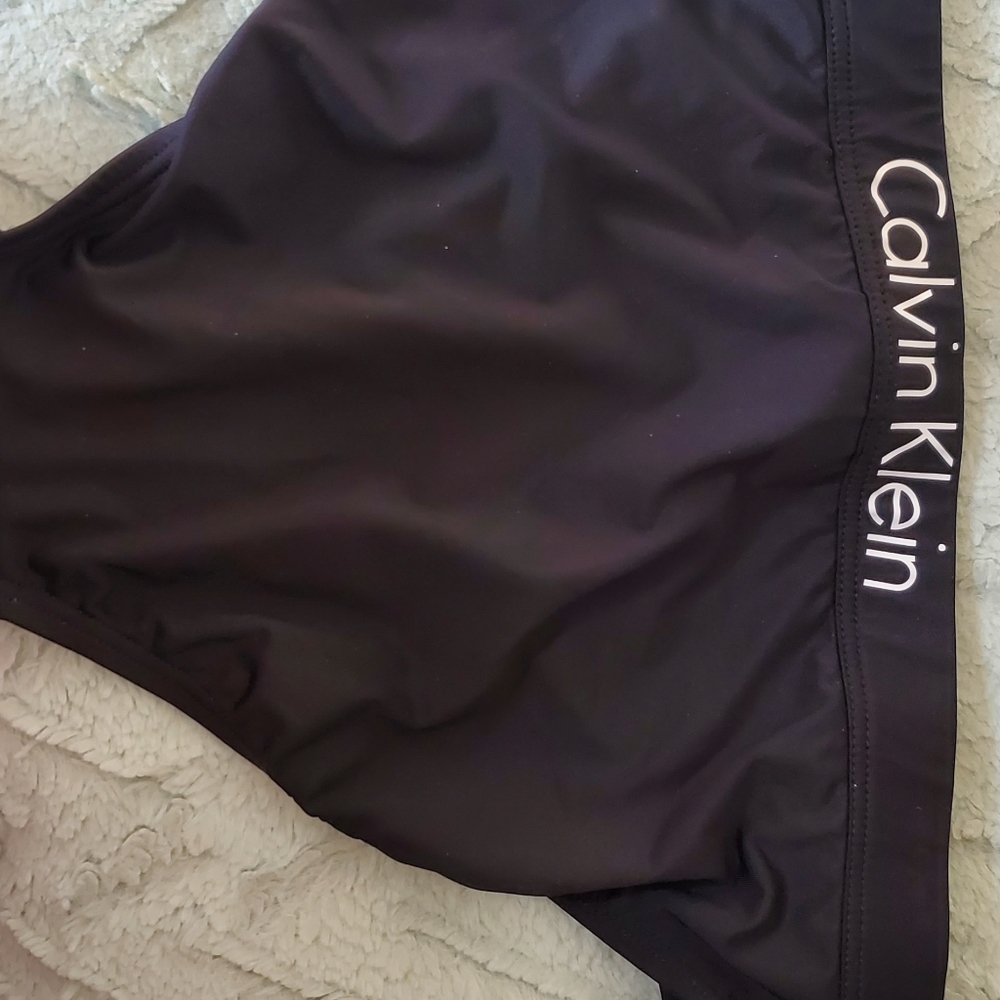 Bikini button